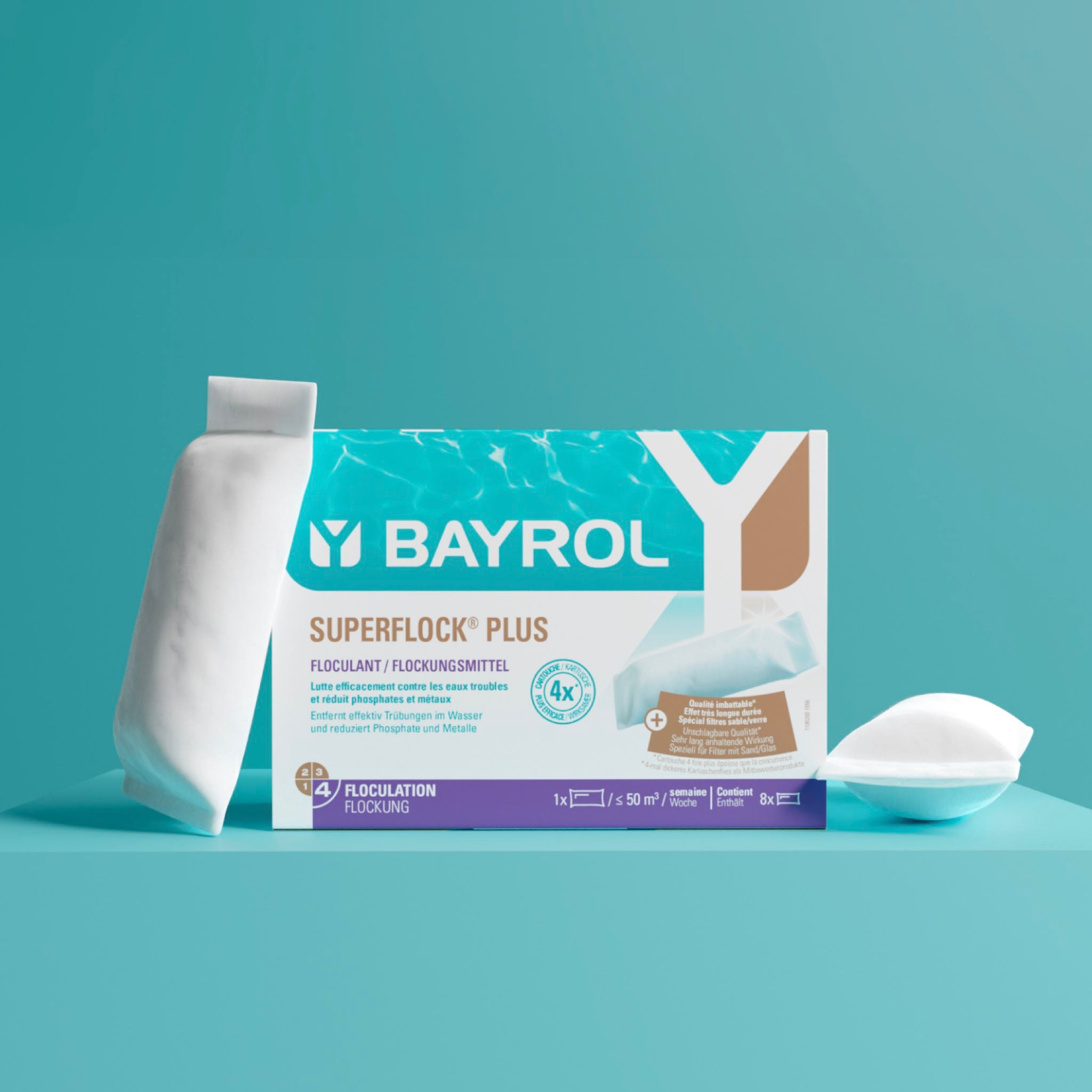 BAYROL Superflock Plus Packung mit Flockkartusche auf türkisem Hintergrund
